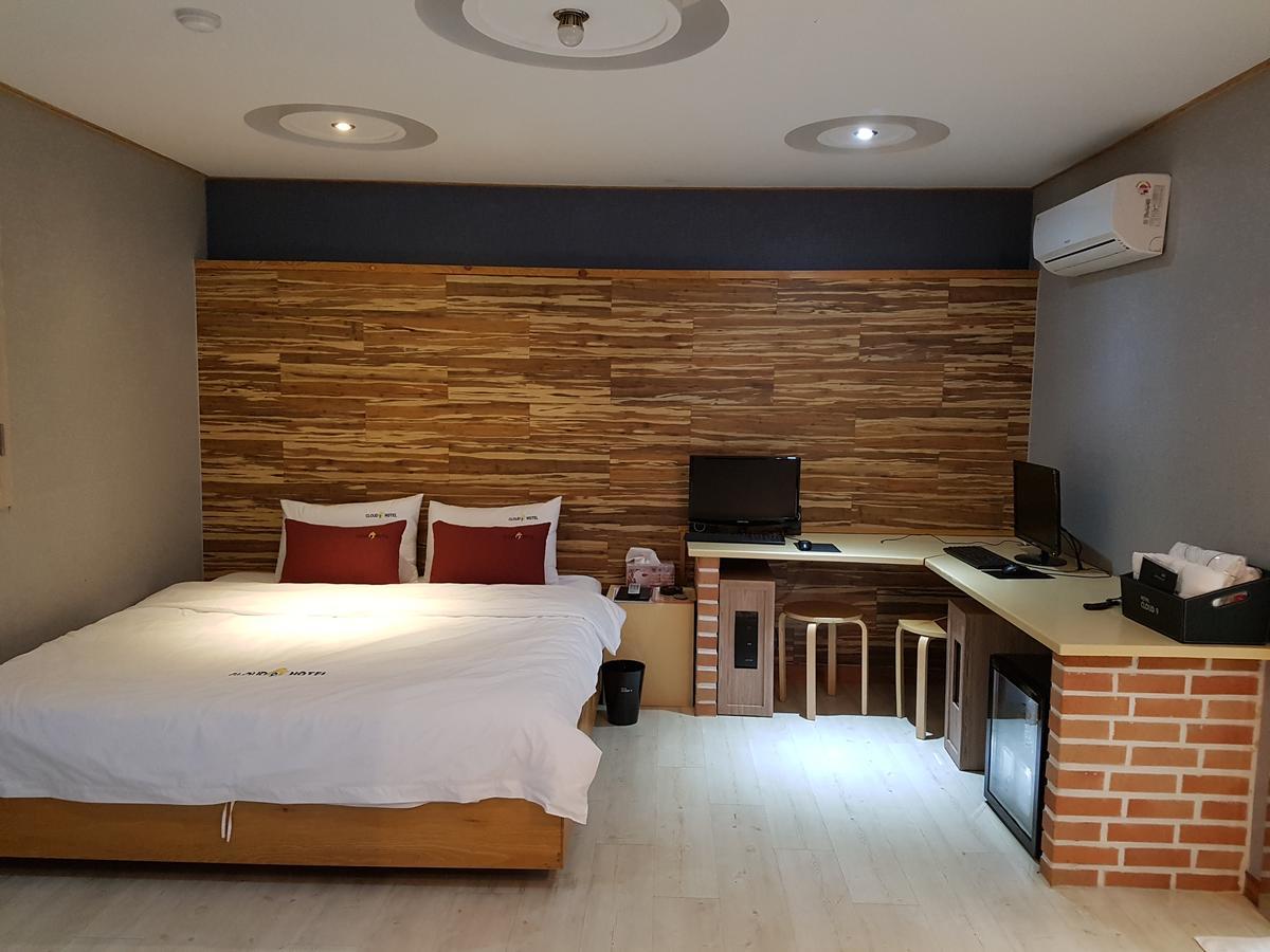 Cloud Nine Hotel Gimhae Rum bild